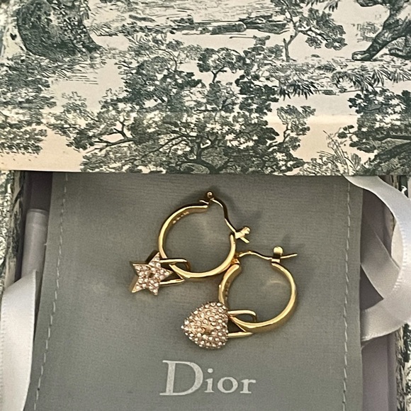 Dior Jewelry - Gorgeous DIOR Earrings star & heart new in box NIB